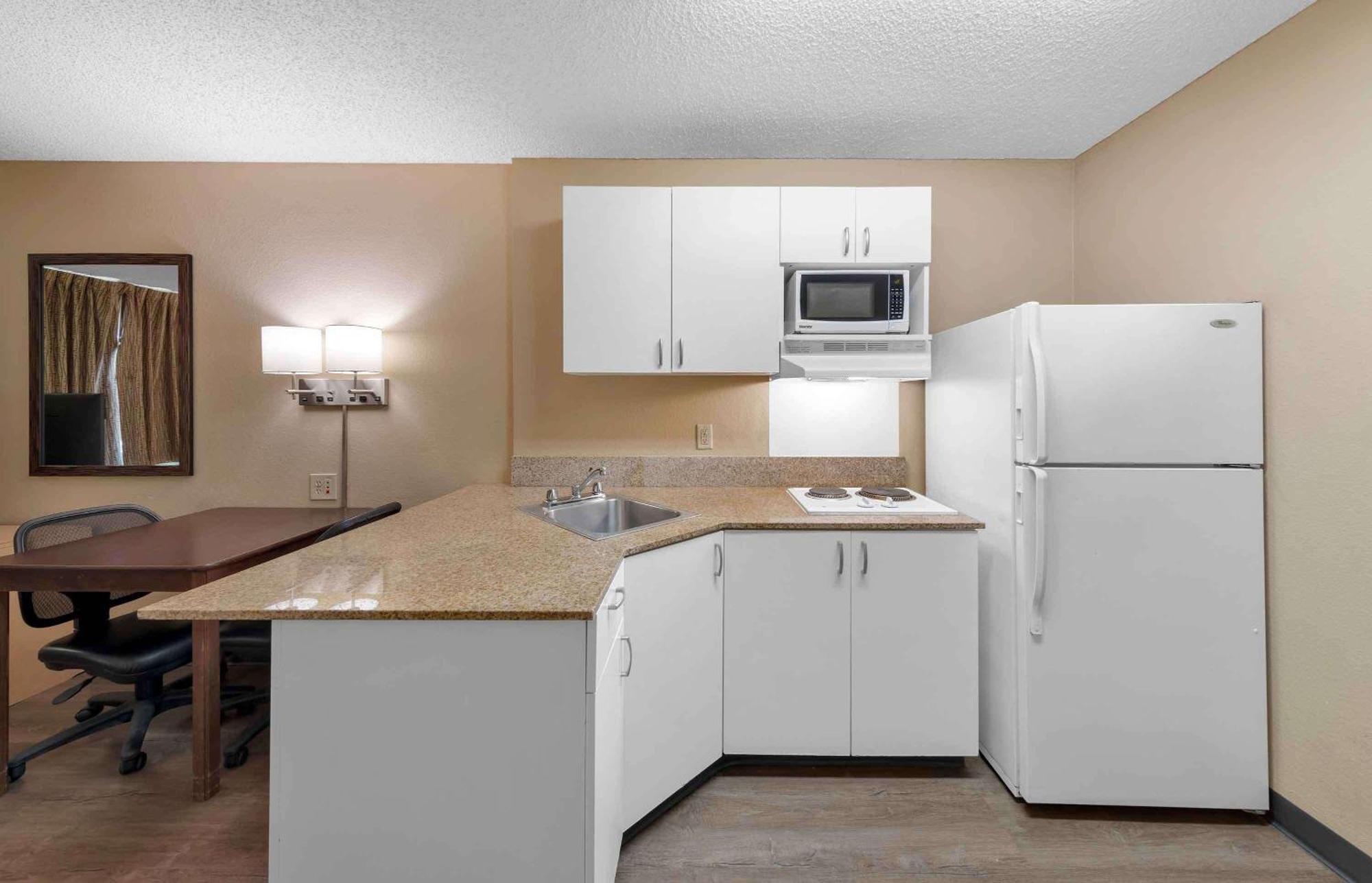 Extended Stay America Suites - Los Angeles - Chino Valley Kültér fotó